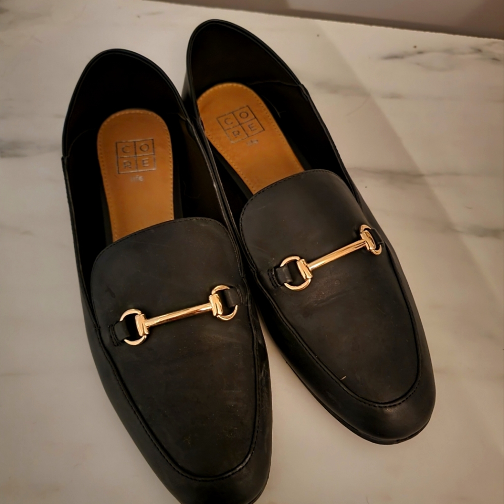 Women's vegan leather loafer